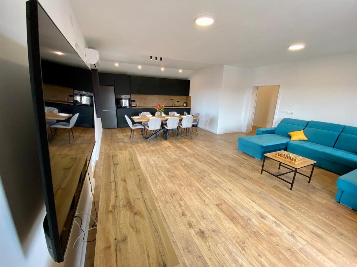 West Apartments زادار المظهر الخارجي الصورة