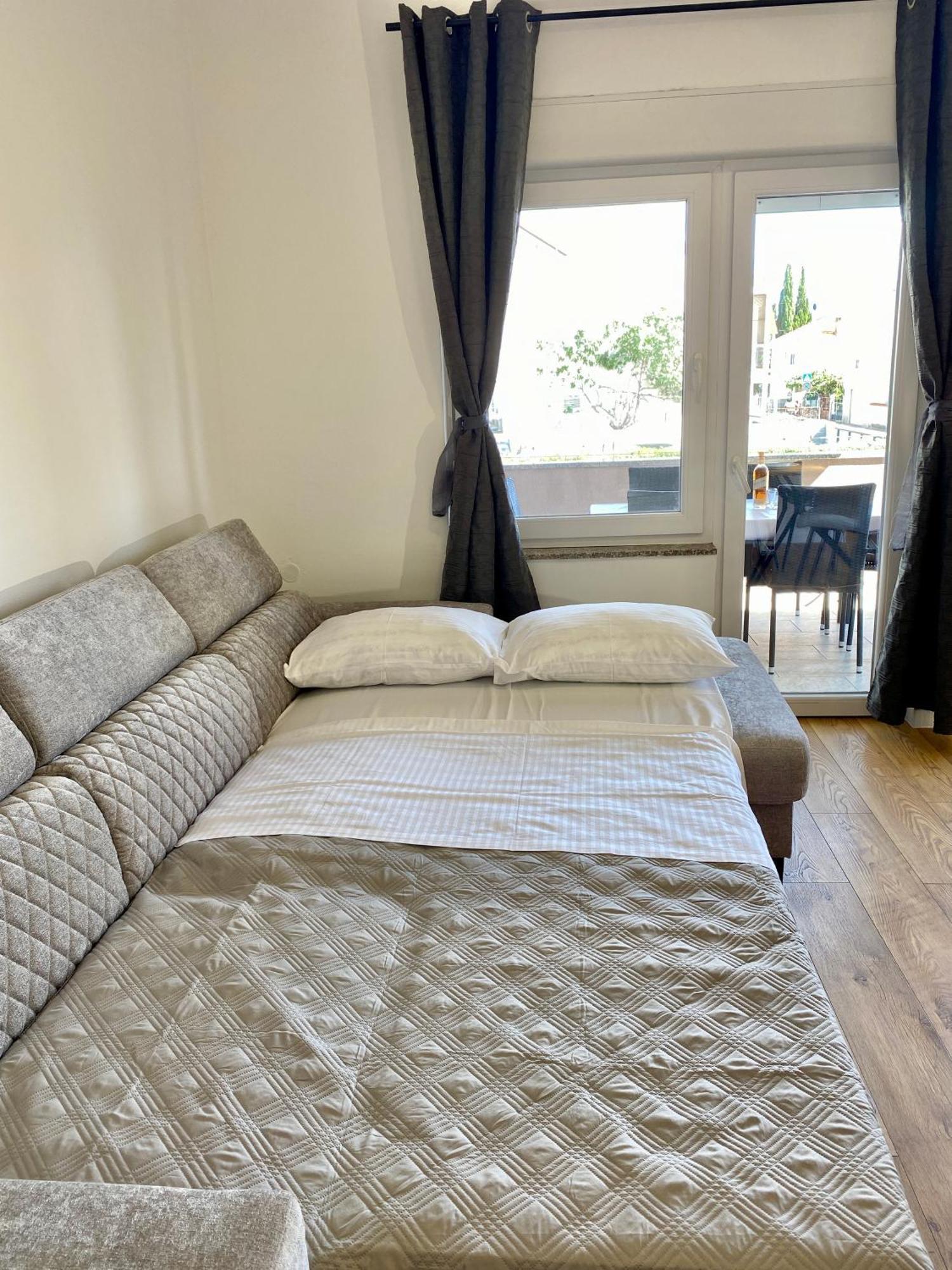West Apartments زادار المظهر الخارجي الصورة
