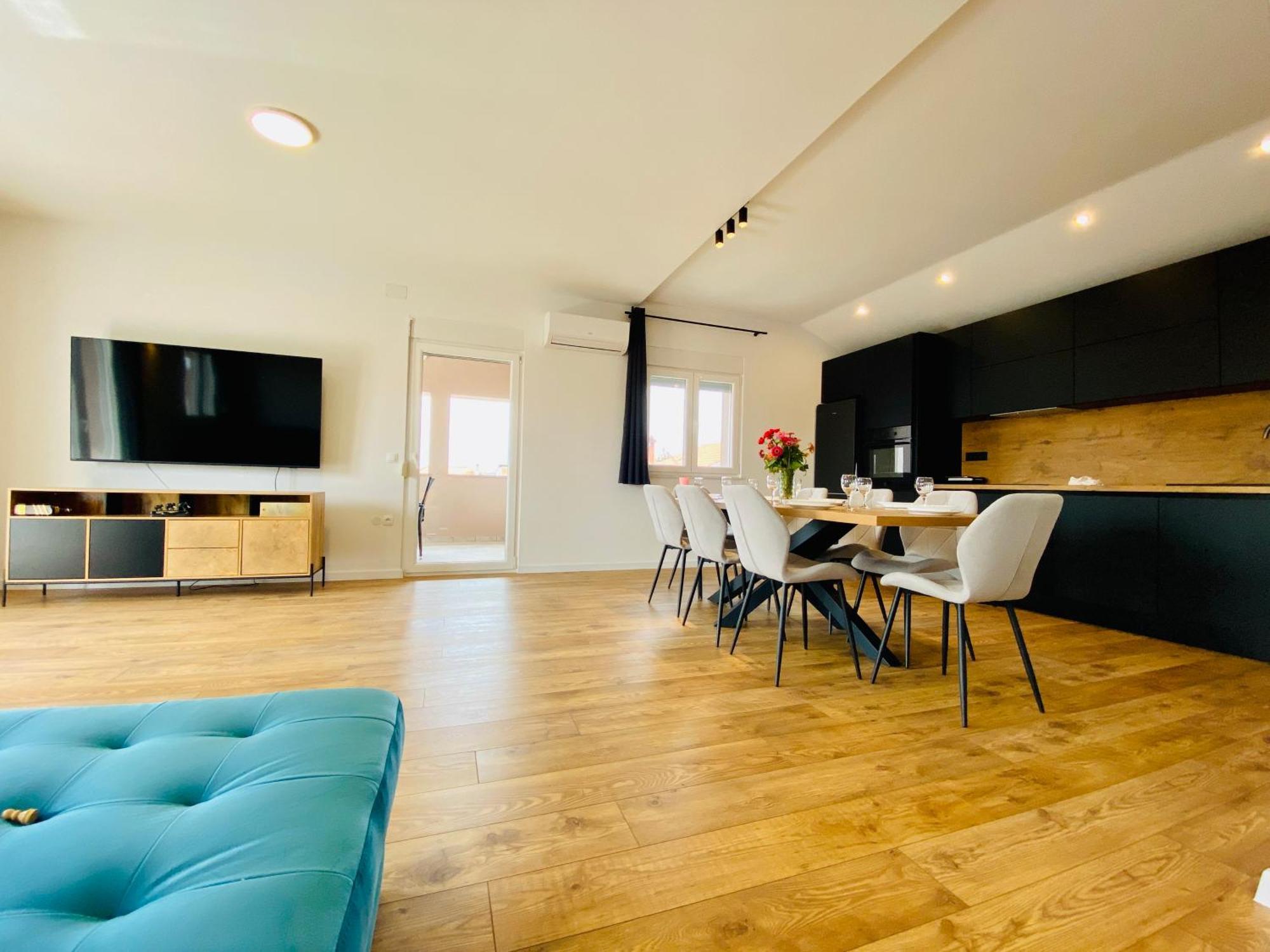 West Apartments زادار المظهر الخارجي الصورة