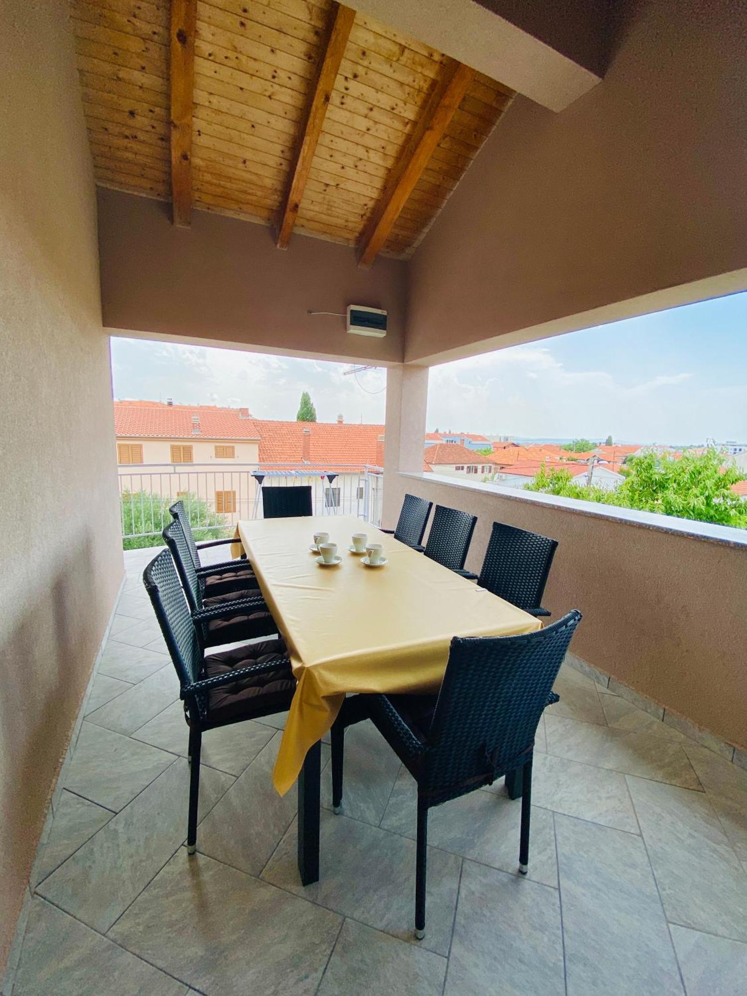 West Apartments زادار المظهر الخارجي الصورة
